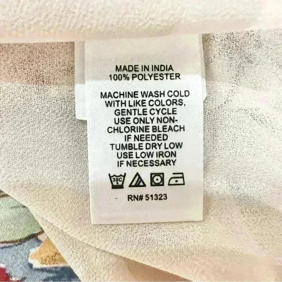 1. State Women’s V-Neck Floral Printed Pintuck Adjustable Strap Camisole Size S - Picture 12 of 13